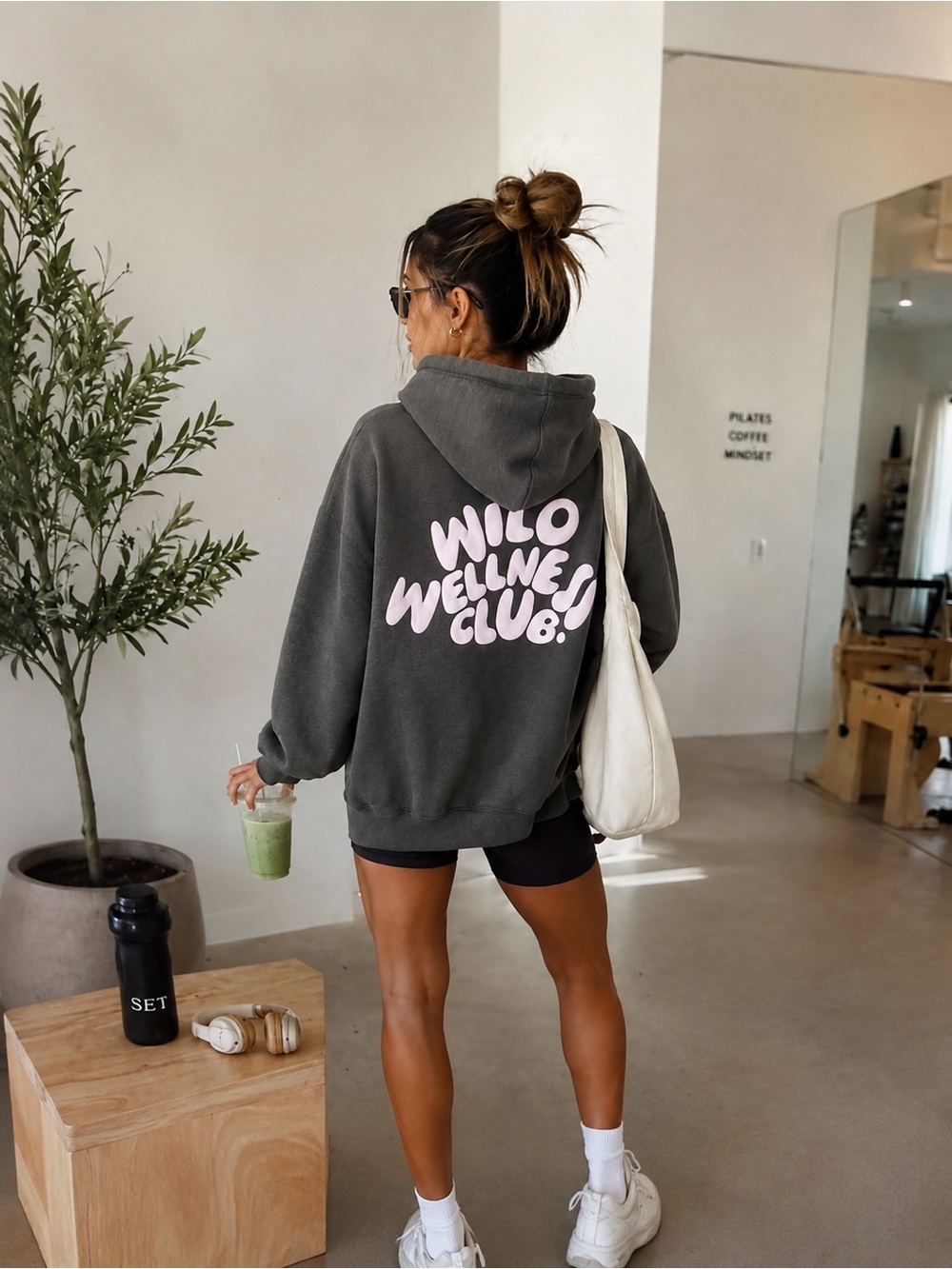 NWT Wilo the Label exclusive grey hoodie 🩶💜